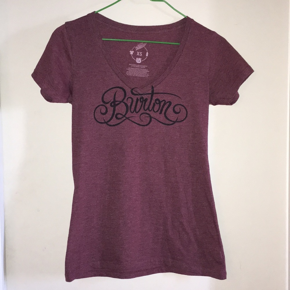 Burton script V neck tee